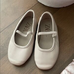 Zara Kids Beige Dress Shoes